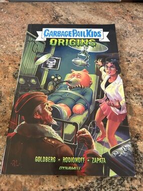 Garbage Pail Kids, Origins,  Graphic Novel - Green Cover